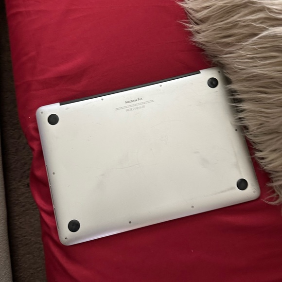 MacBook Pro 13” Retina late 2013 in EUC - Picture 7 of 8